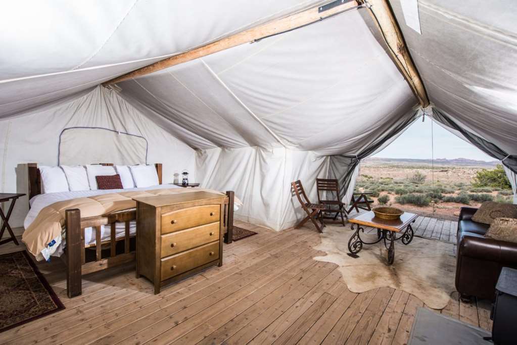 Under Canvas Moab Ruang foto